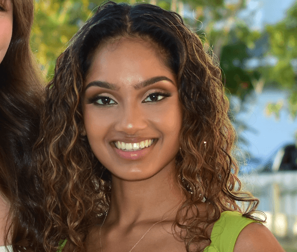 Vendy, tutor offering online and in-person lessons at KIS Academics