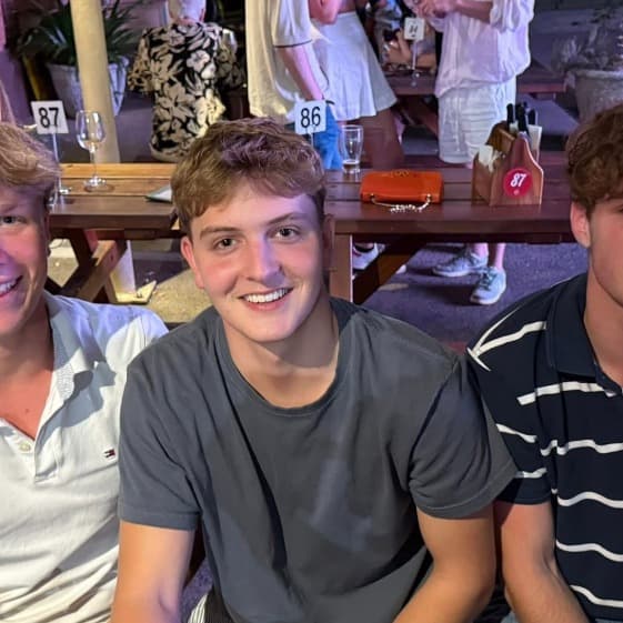 Gordon, tutor offering online and in-person lessons at KIS Academics