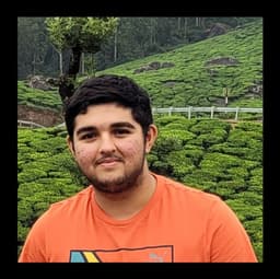 Arya, tutor offering online and in-person lessons at KIS Academics