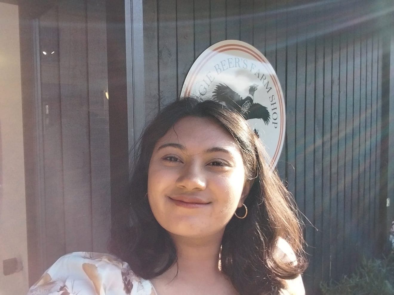 Alisha, tutor offering online and in-person lessons at KIS Academics