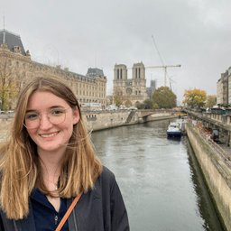 Sabine, tutor offering online and in-person lessons at KIS Academics