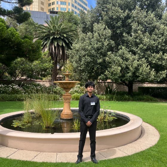 Rafid, tutor offering online and in-person lessons at KIS Academics