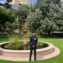 Rafid, tutor offering online and in-person lessons at KIS Academics