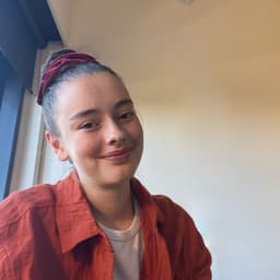 Ruby, tutor offering online and in-person lessons at KIS Academics