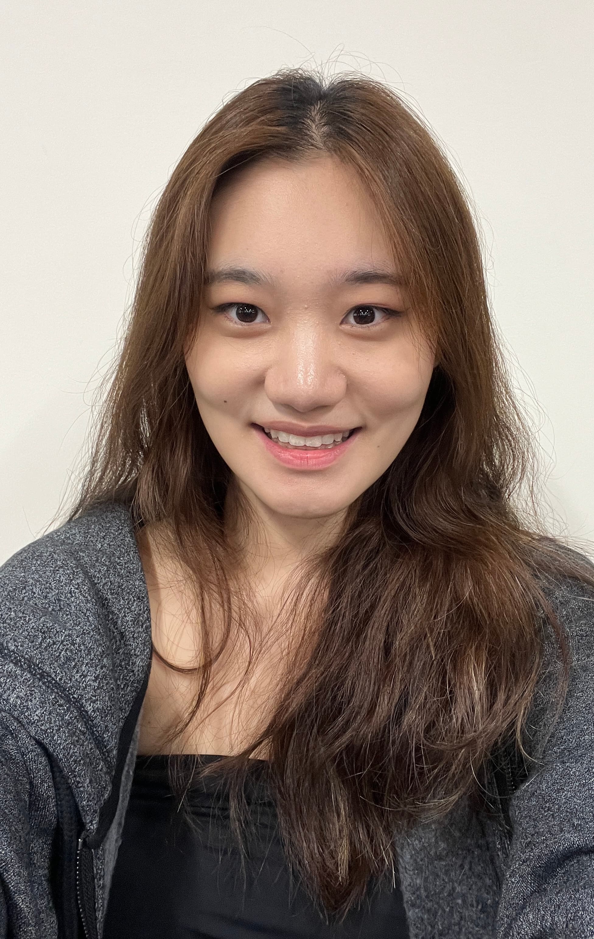 Ingrid Jiang, tutor offering online and in-person lessons at KIS Academics