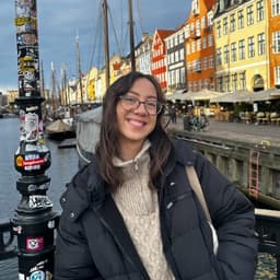Johanna, tutor offering online and in-person lessons at KIS Academics