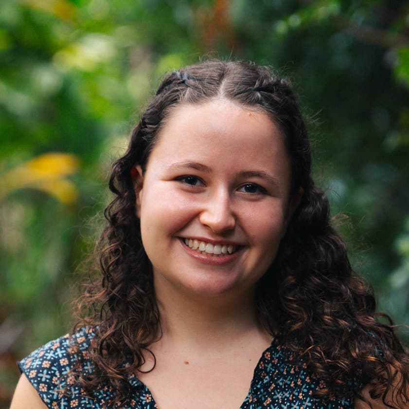 Siena Reid, tutor offering online and in-person lessons at KIS Academics