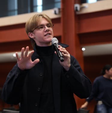 Samuel, tutor offering online and in-person lessons at KIS Academics