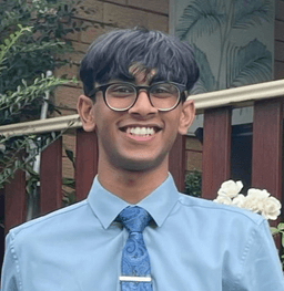 Jonathan, tutor offering online and in-person lessons at KIS Academics