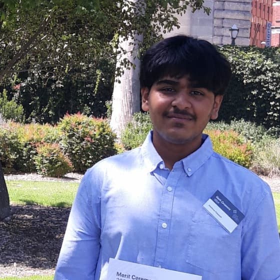 Abhi, tutor offering online and in-person lessons at KIS Academics