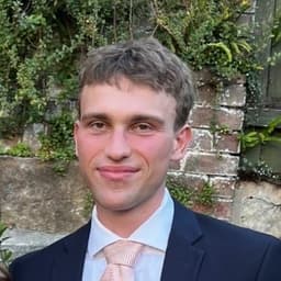Rhys, tutor offering online and in-person lessons at KIS Academics