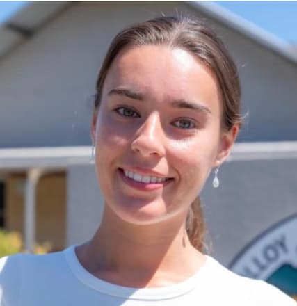 Sage, tutor offering online and in-person lessons at KIS Academics