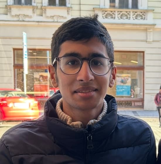 Profile photo of Dev, tutor offering online and in-person lessons at KIS Academics