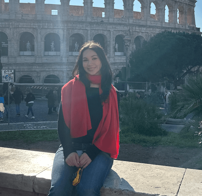 Kiaara, tutor offering online and in-person lessons at KIS Academics