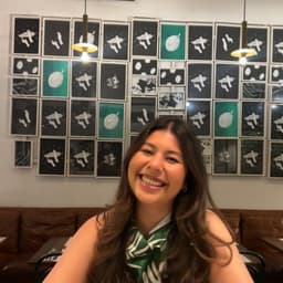 Diana, tutor offering online and in-person lessons at KIS Academics