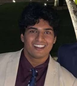 Mohnish, tutor offering online and in-person lessons at KIS Academics