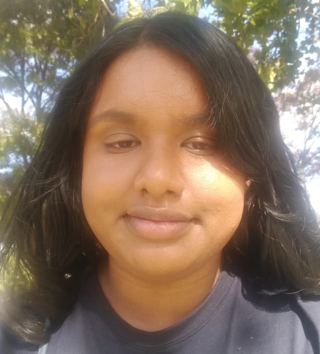 Profile photo of Amaaya, tutor offering online and in-person lessons at KIS Academics