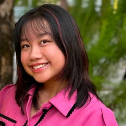 Kara, tutor offering online and in-person lessons at KIS Academics